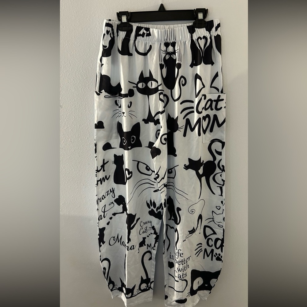 Cat pants NWOT